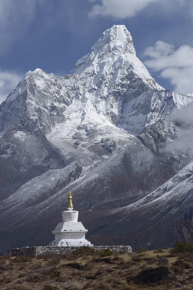 Nepal-Amadablam1